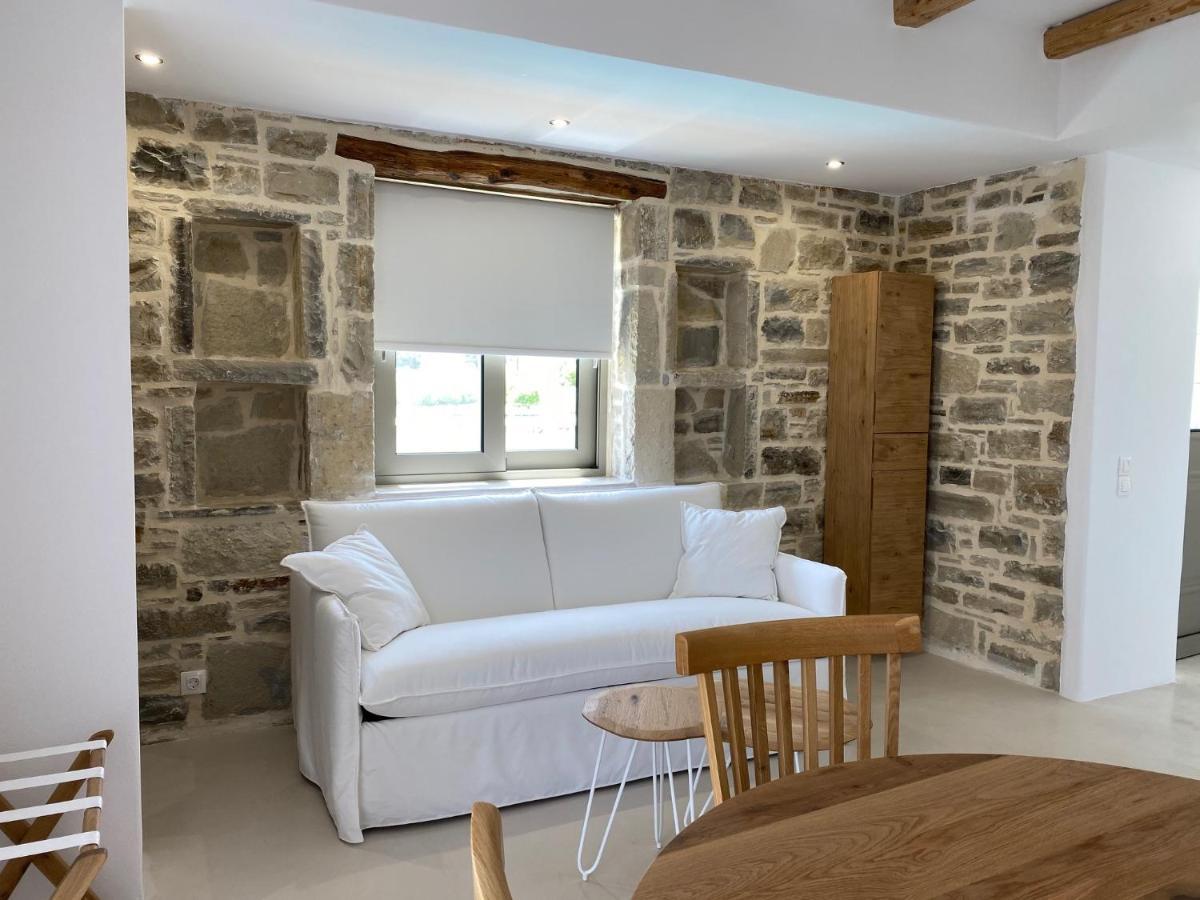Laini Luxury Suites Pombia Eksteriør bilde