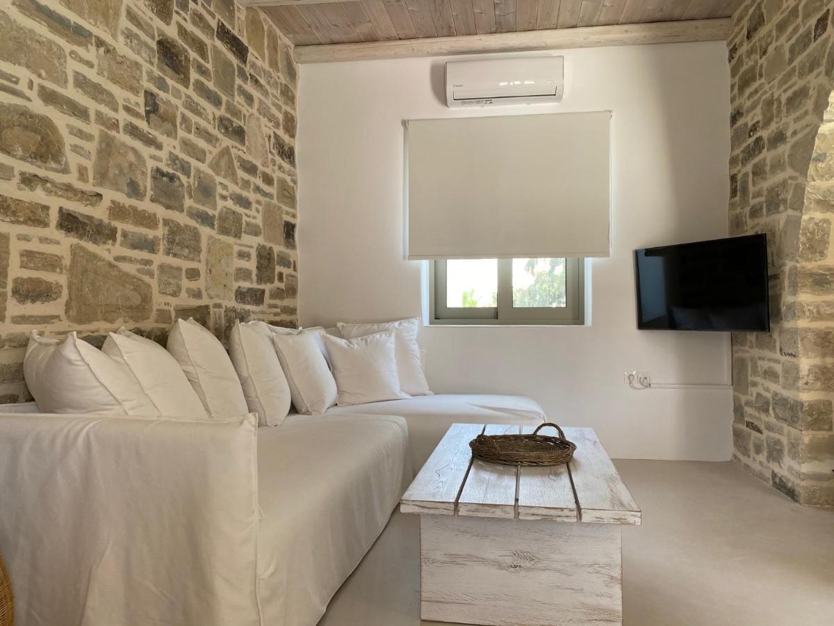 Laini Luxury Suites Pombia Eksteriør bilde