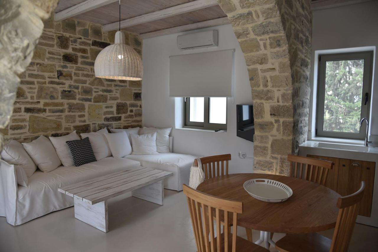 Laini Luxury Suites Pombia Eksteriør bilde