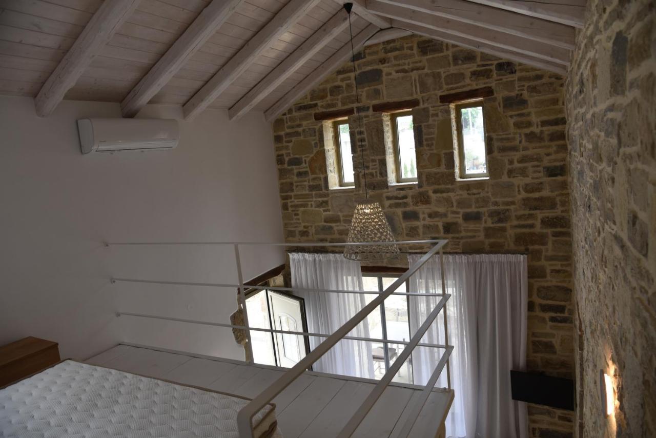 Laini Luxury Suites Pombia Eksteriør bilde